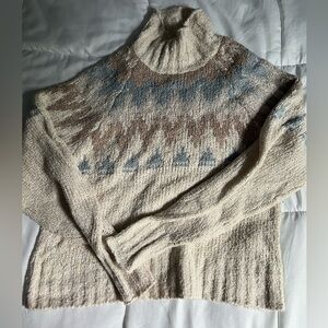 American Eagle Turtle Neck Sweater Cream Color with Blue and Brown Patterns XXS